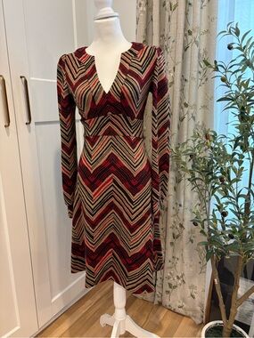 Diane Von Furstenberg Burgundy and Tan Chevron Long Sleeve Dress